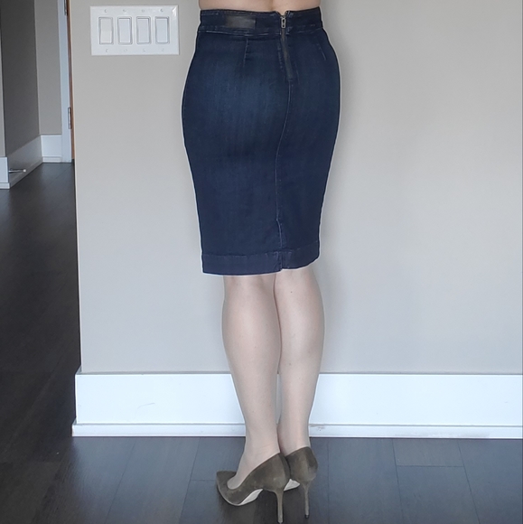 π HOST PICK π Denim Stretch Pencil Skirt - Picture 2 of 12
